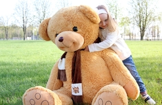 Огромные плюшевые медведи